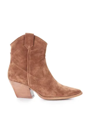 Cavalier Suede Boot - Tan