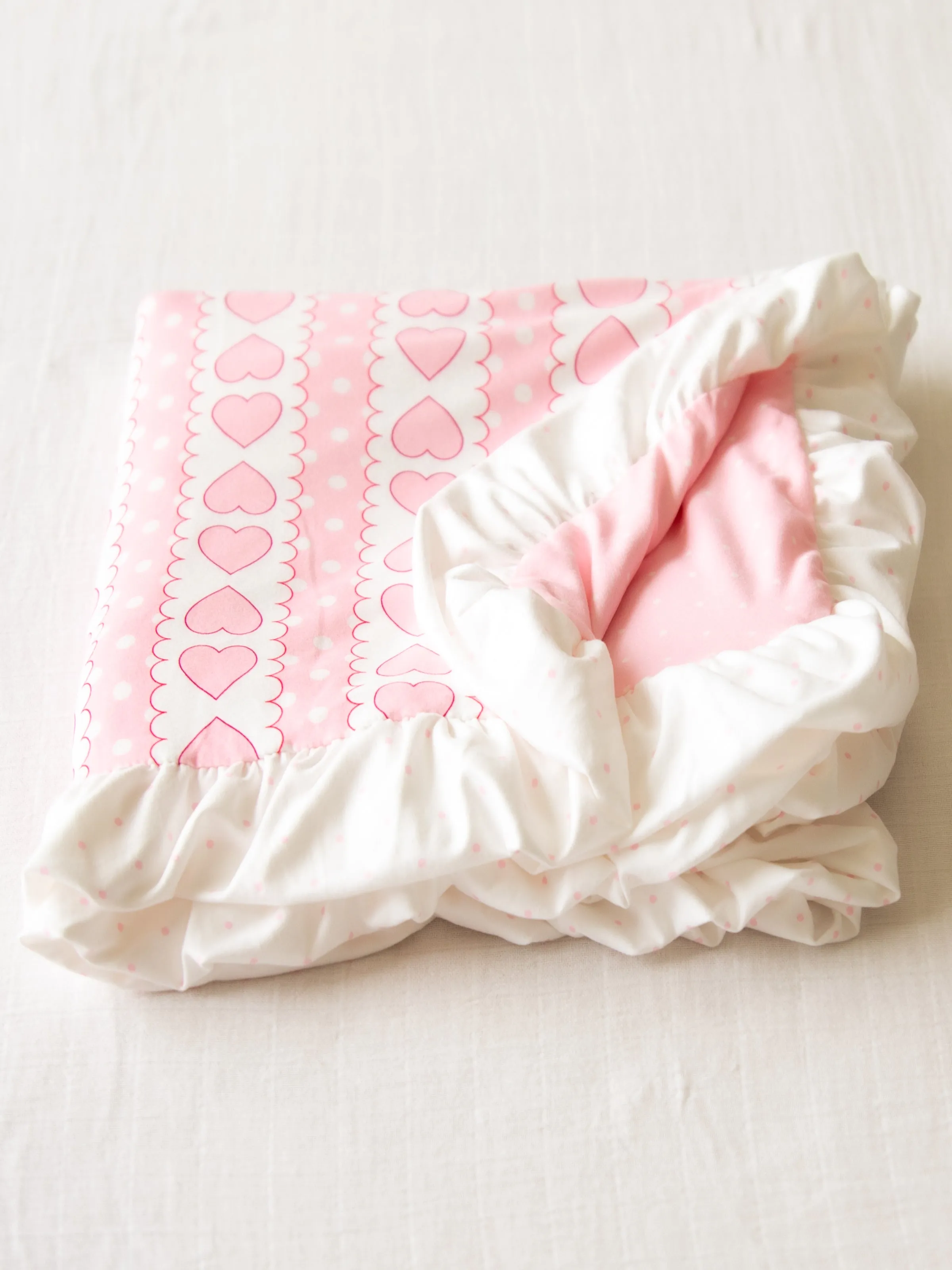 Dreamer Ruffled Blanket - Mirrored Hearts