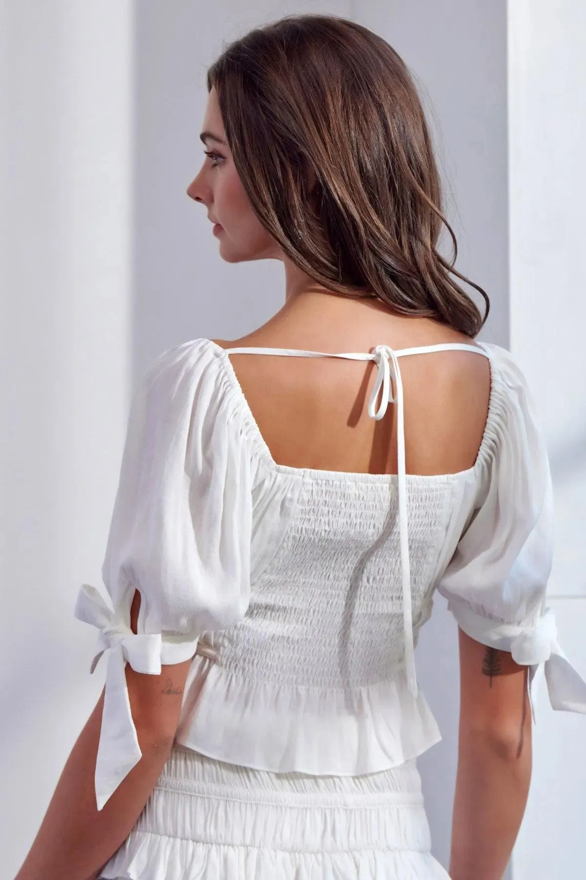 Western Boho Smocked Back Tie V-Wire Peplum Top